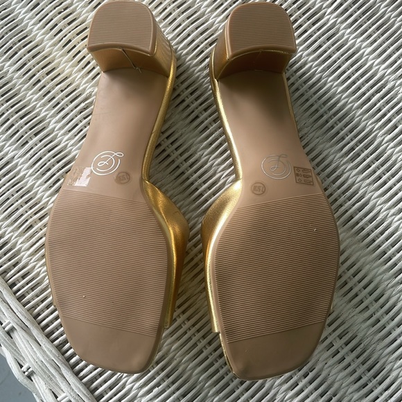 New Chinese Laundry Lana Gold Block Heel Sandals Slides size 7.5 - Picture 8 of 12